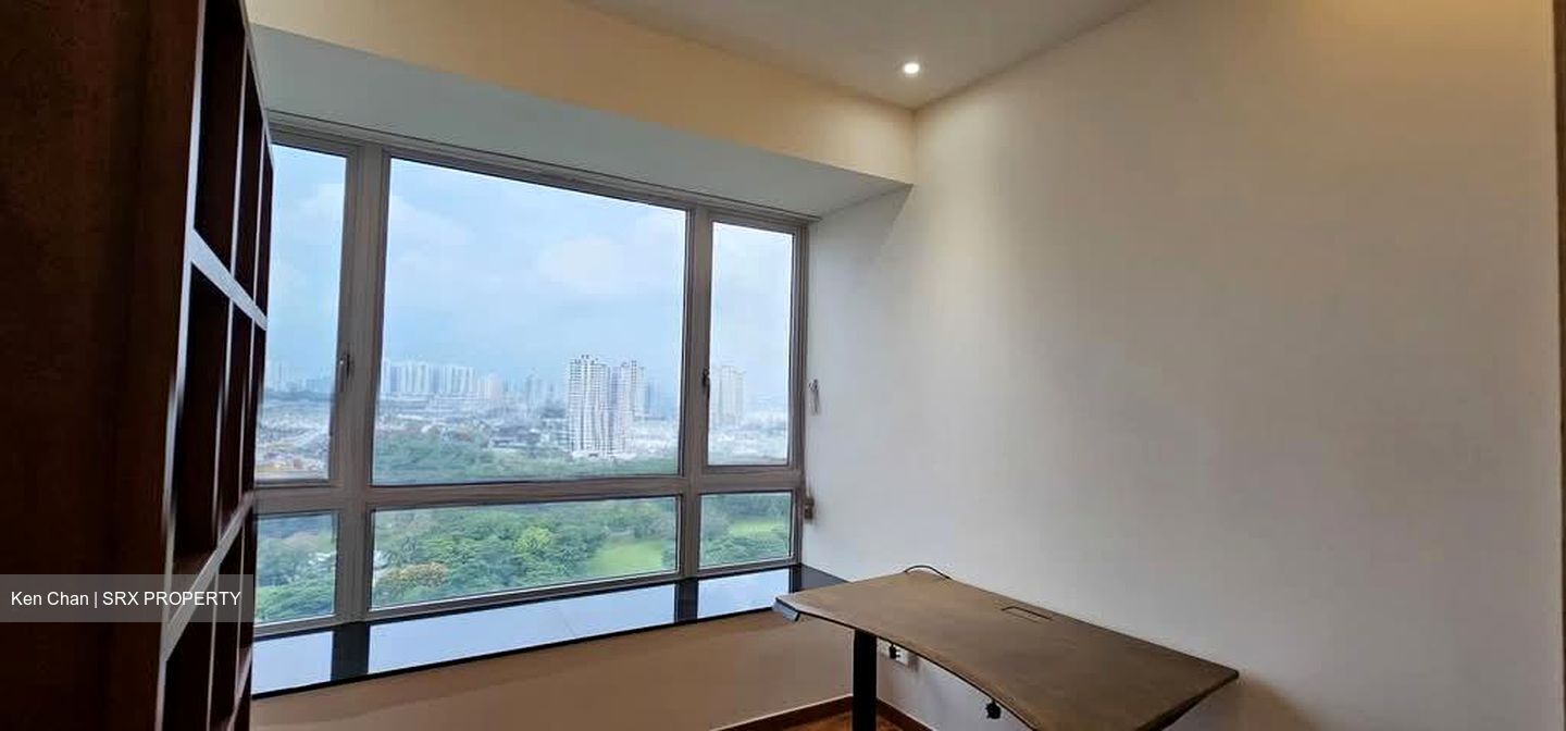 Clover By The Park (D20), Condominium #578645011